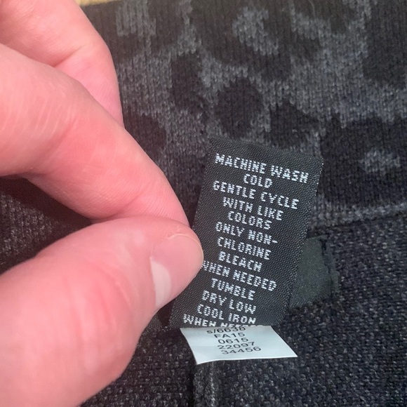 𝅺ALFANI Black Leopard Print High Waisted Knitted Knee-High Skirt Women’s M - Picture 6 of 12